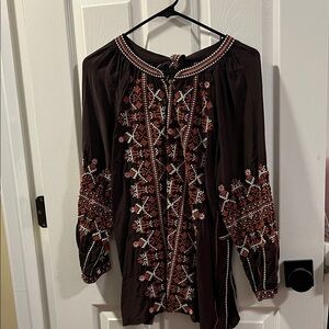 Johnny Was Embroidered Boho Peasant Top in Deep Brown with Rust & Cream